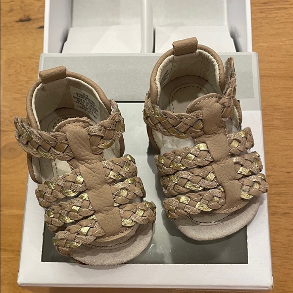 Robeez First Kicks Woven Leather Tan Beige Baby Sandals 3-6 months NIB Shoes - Picture 6 of 11